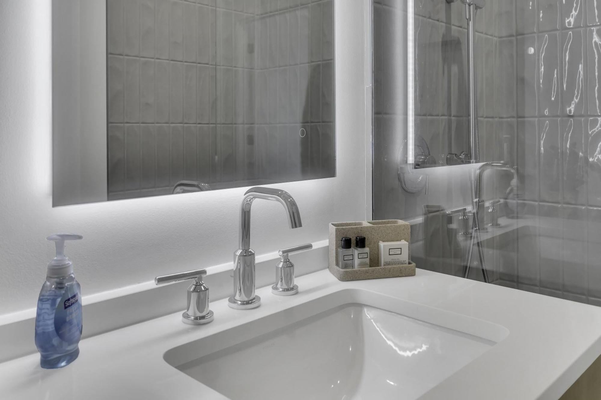 2br Near Dupont Circle Apts Apartment Washington
